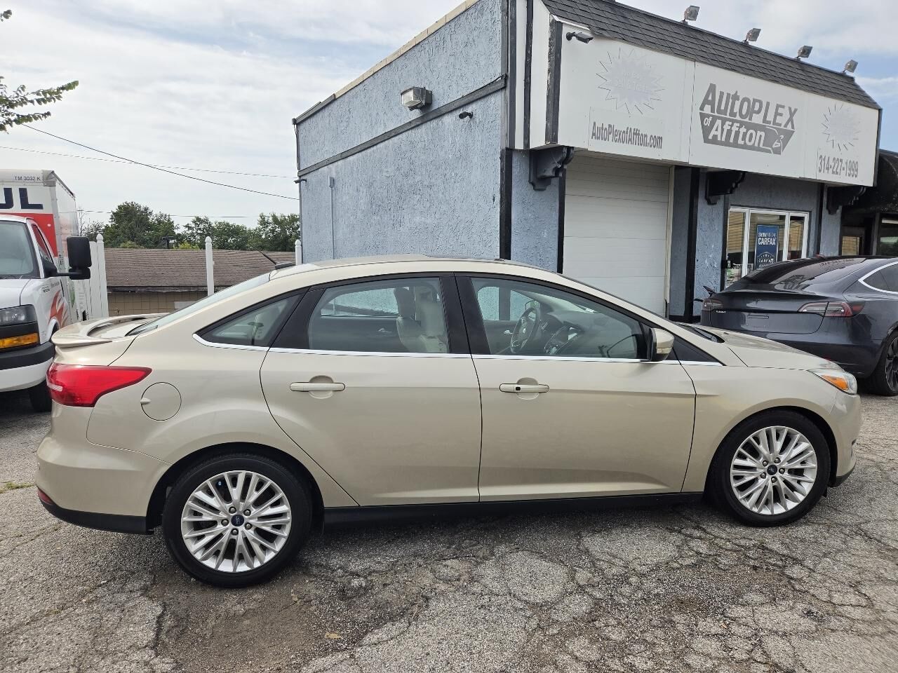 2017 FORD Focus