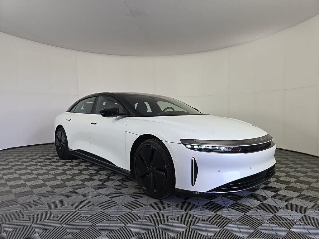 2025 LUCID Air
