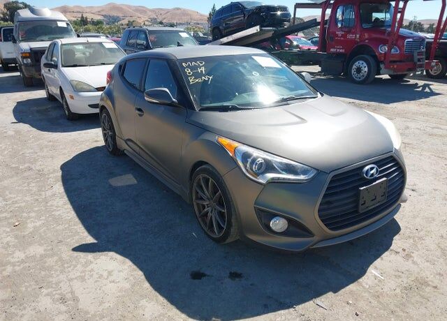 2016 HYUNDAI Veloster