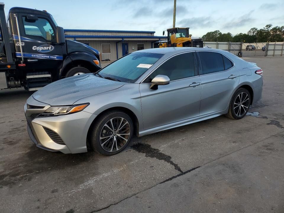 2020 TOYOTA Camry