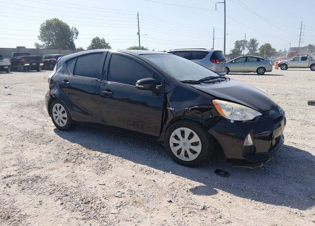 2014 TOYOTA Prius