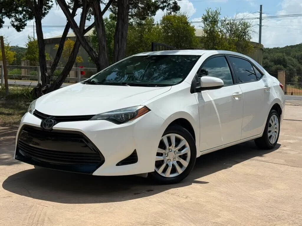 2019 TOYOTA Corolla