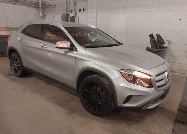 2016 MERCEDES-BENZ GLA-Class