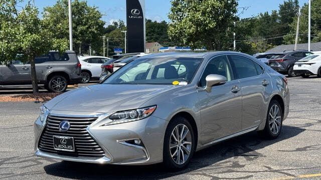 2017 LEXUS ES