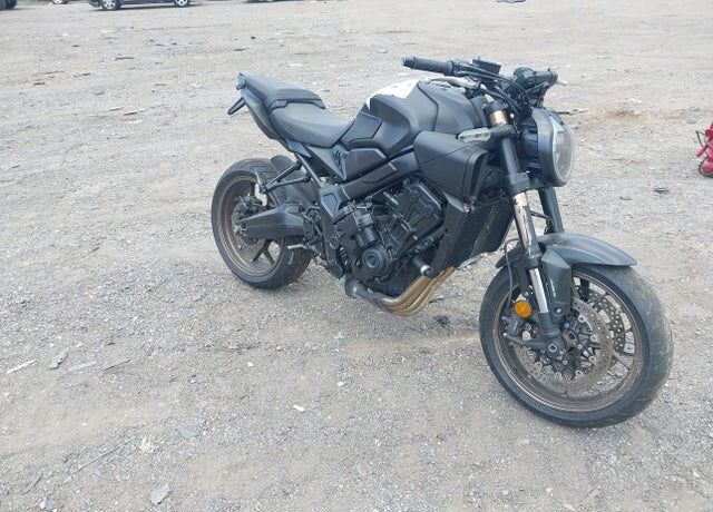 2024 HONDA CB