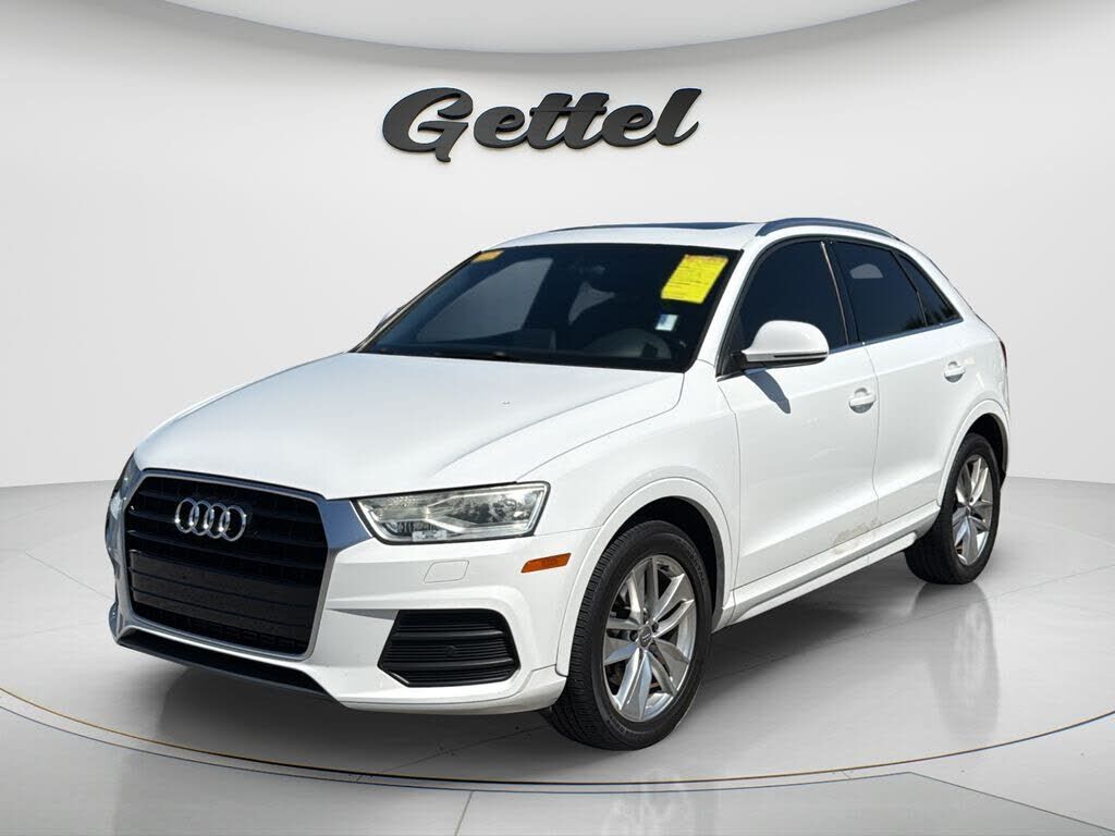 2016 AUDI Q3
