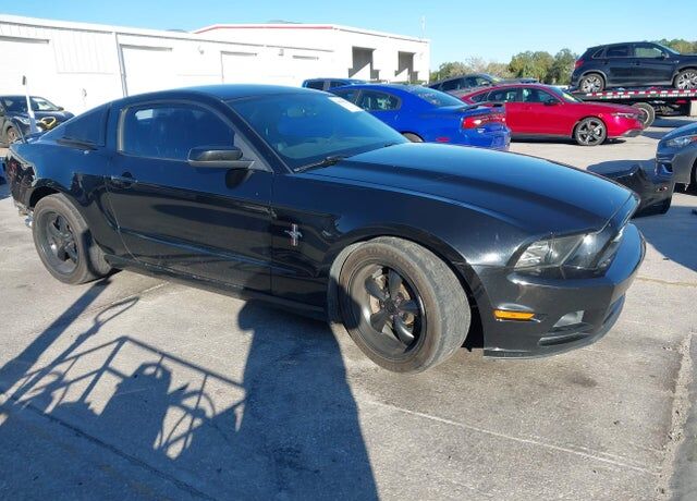 2013 FORD Mustang