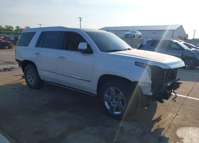 2016 CADILLAC Escalade
