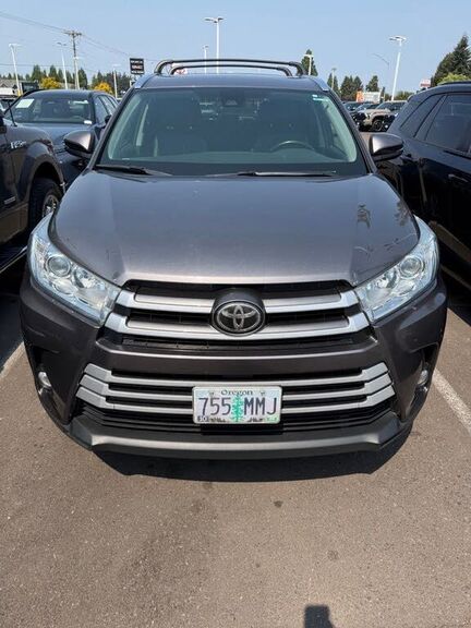 2017 TOYOTA Highlander