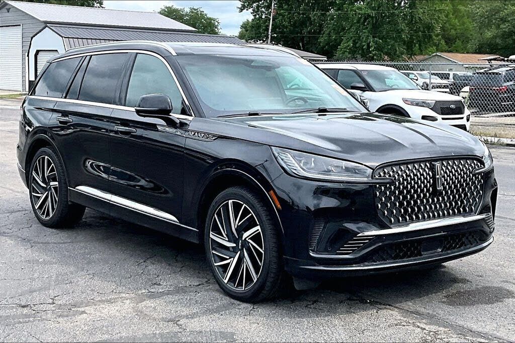 2025 LINCOLN Aviator