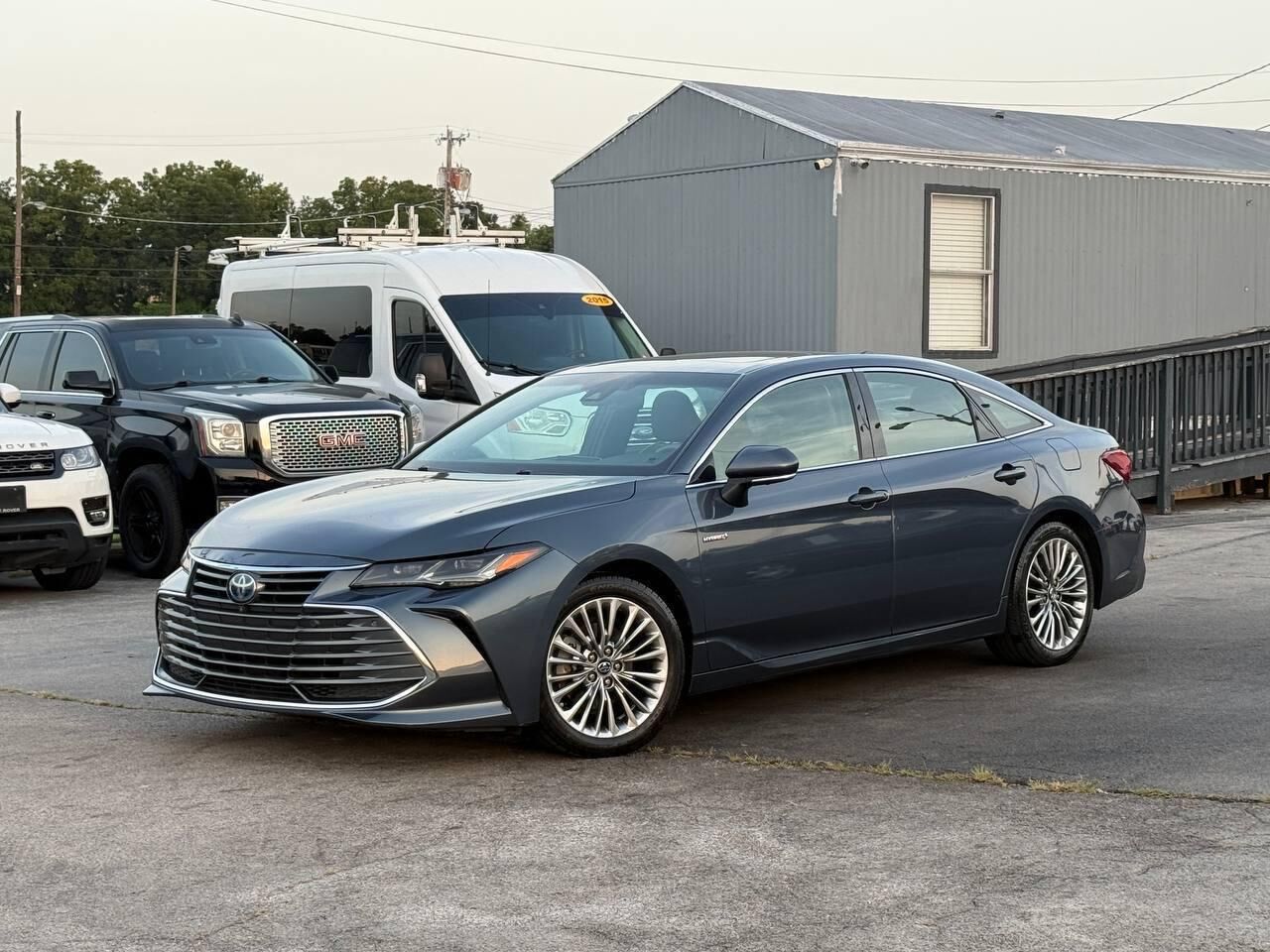 2019 TOYOTA Avalon
