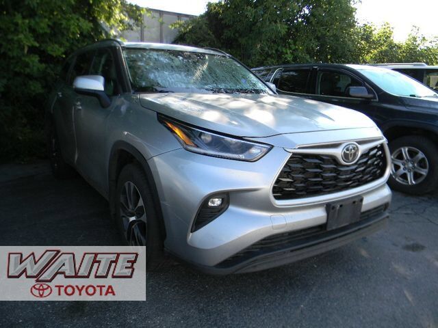 2021 TOYOTA Highlander
