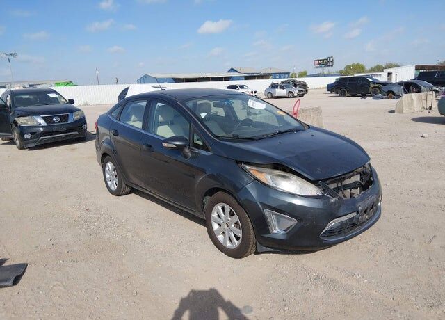 2011 FORD Fiesta