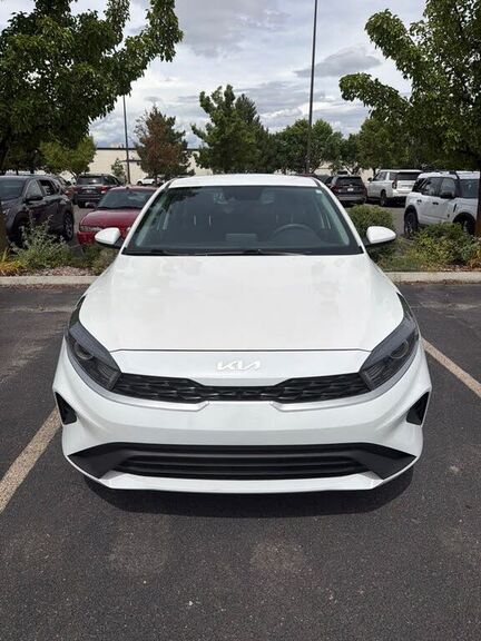 2023 KIA Forte