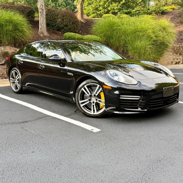 2015 PORSCHE Panamera