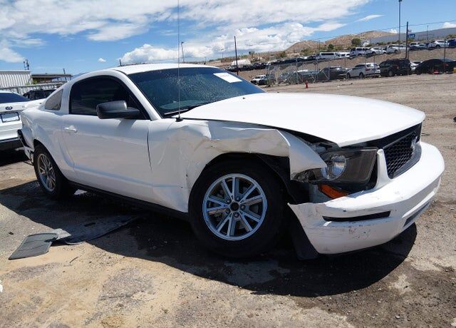 2005 FORD Mustang