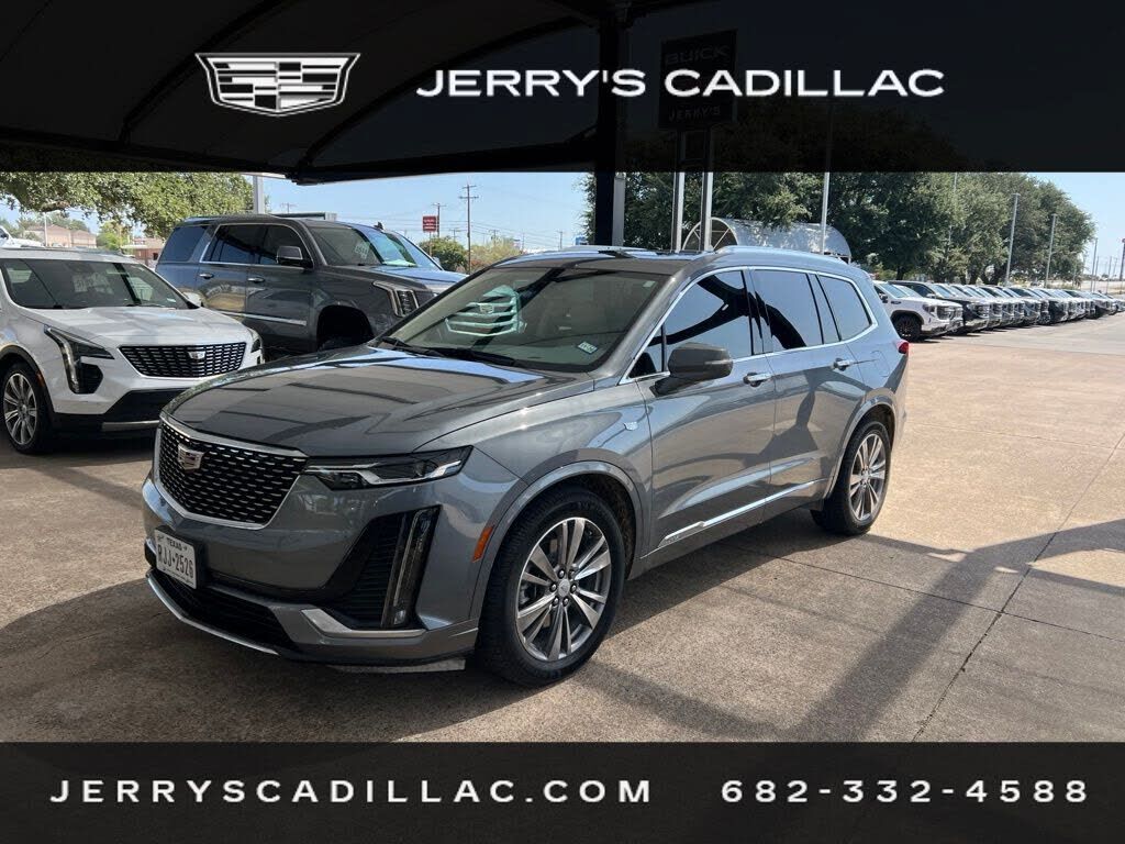 2022 CADILLAC XT6