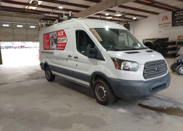 2015 FORD Transit