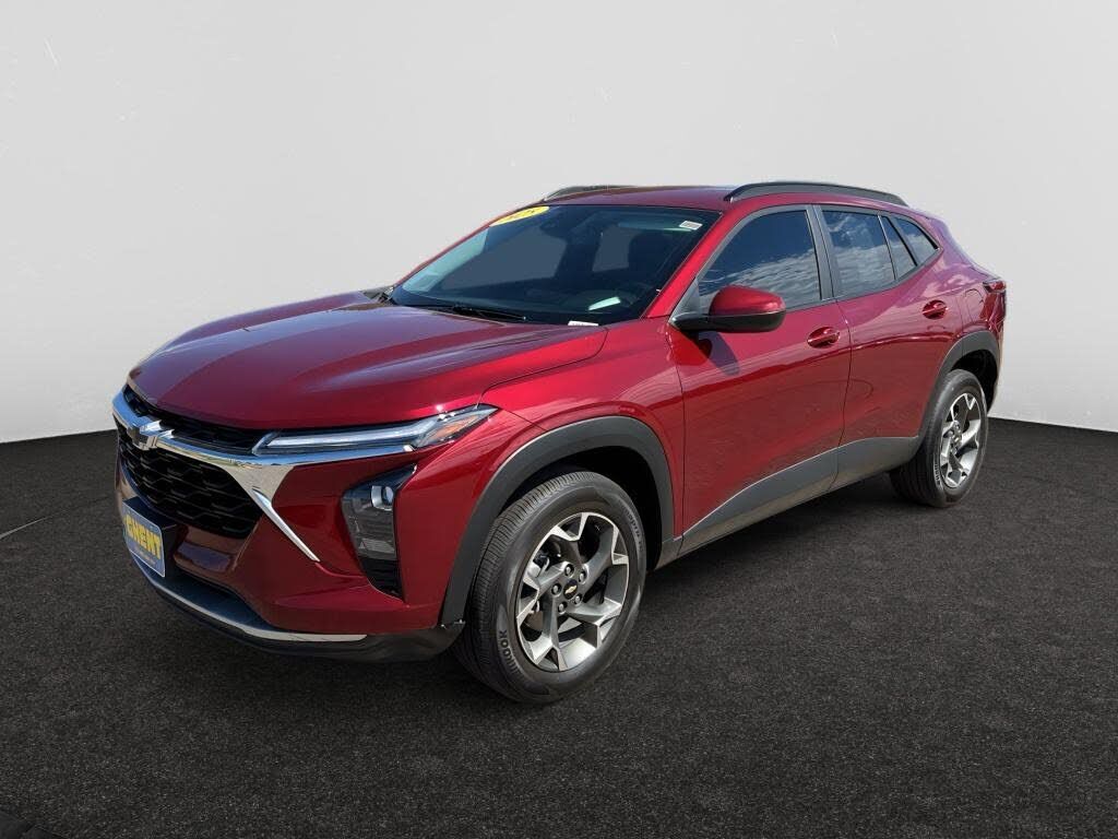 2025 CHEVROLET Trax