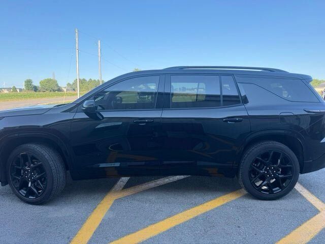 2024 CHEVROLET Traverse