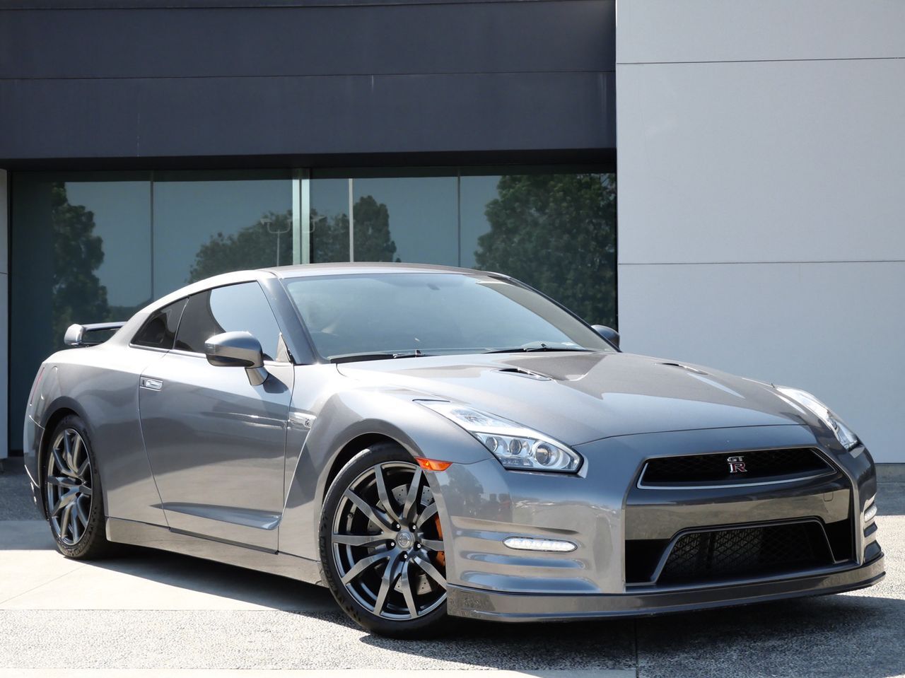 2015 NISSAN GT-R