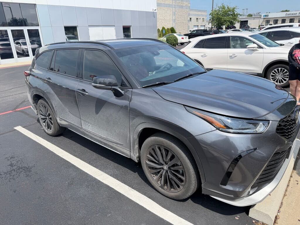 2025 TOYOTA Highlander