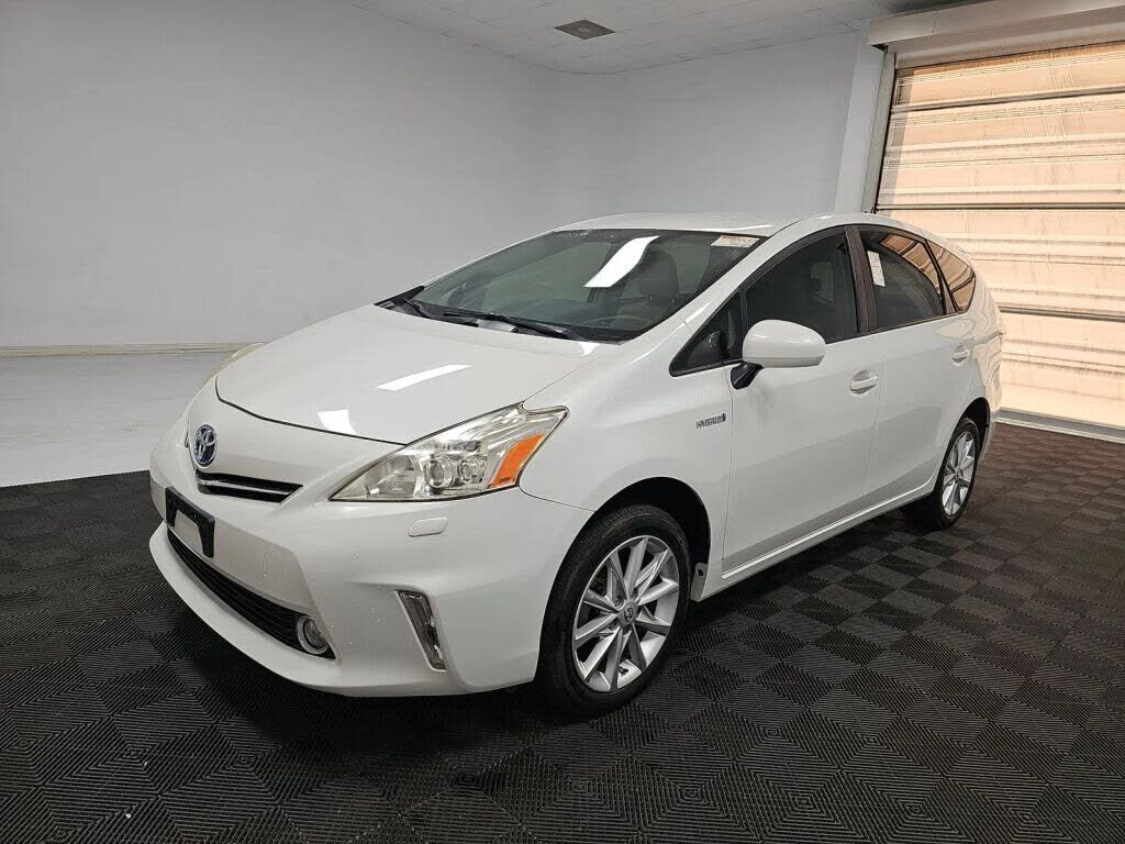 2014 TOYOTA Prius