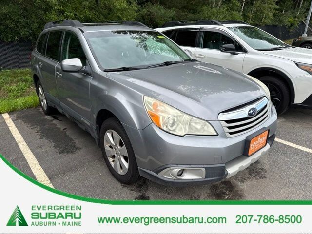 2011 SUBARU Outback