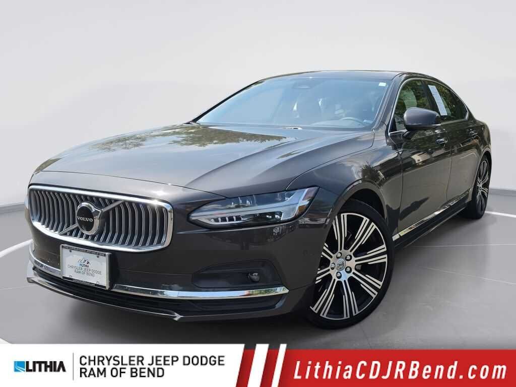 2023 VOLVO S90