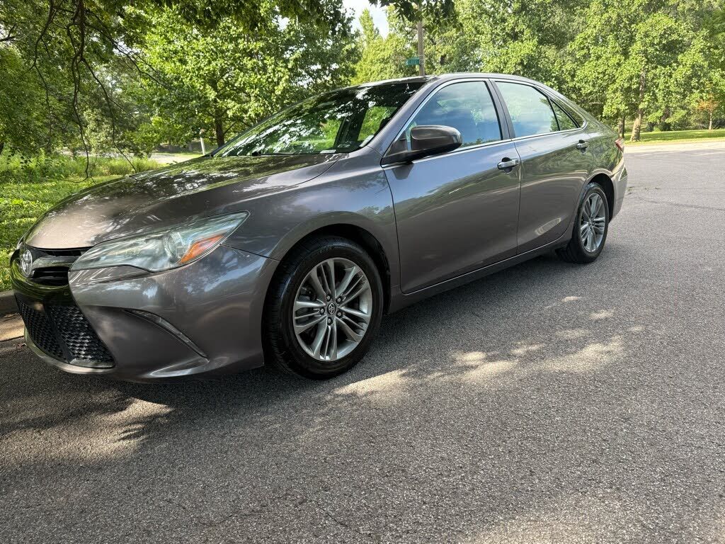 2017 TOYOTA Camry