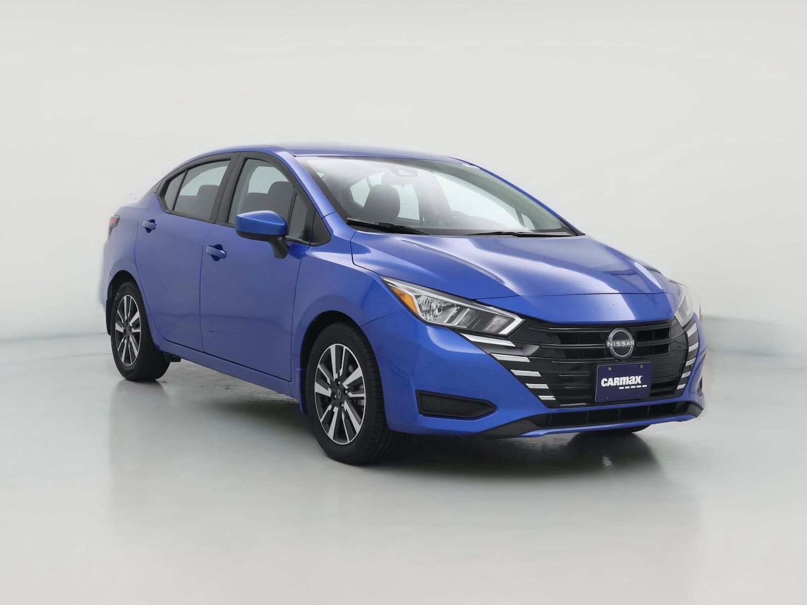2024 NISSAN Versa