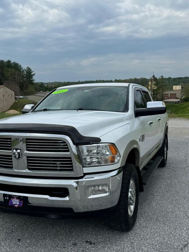 2011 DODGE Ram
