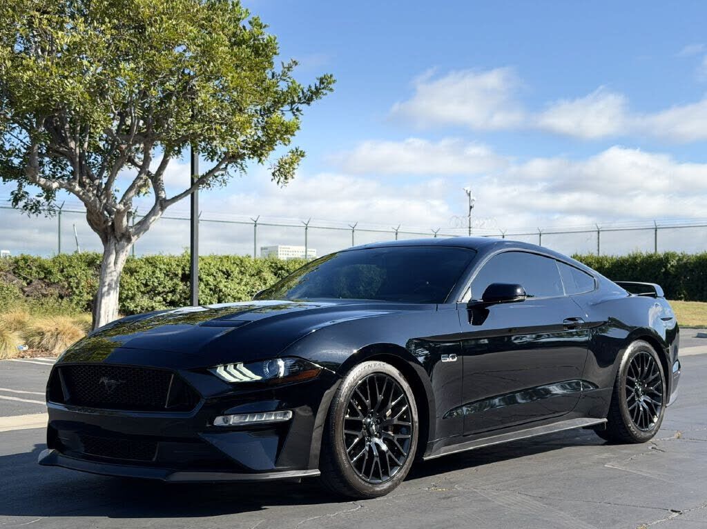 2020 FORD Mustang