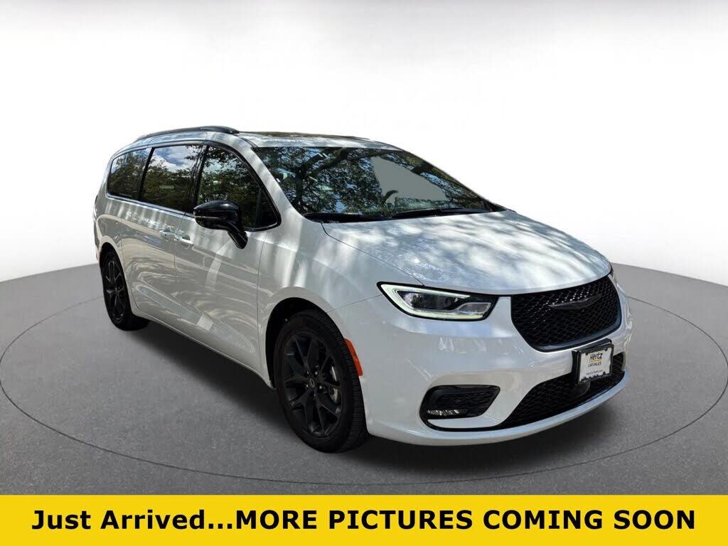 2025 CHRYSLER Pacifica