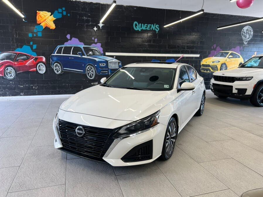 2024 NISSAN Altima