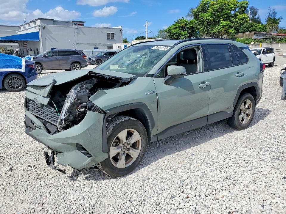 2020 TOYOTA RAV4