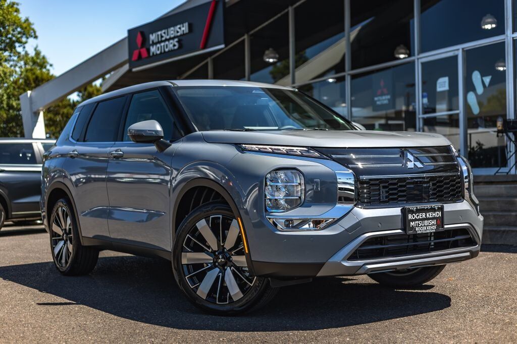 2026 MITSUBISHI Outlander
