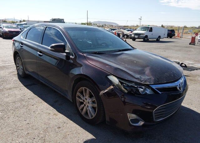 2013 TOYOTA Avalon