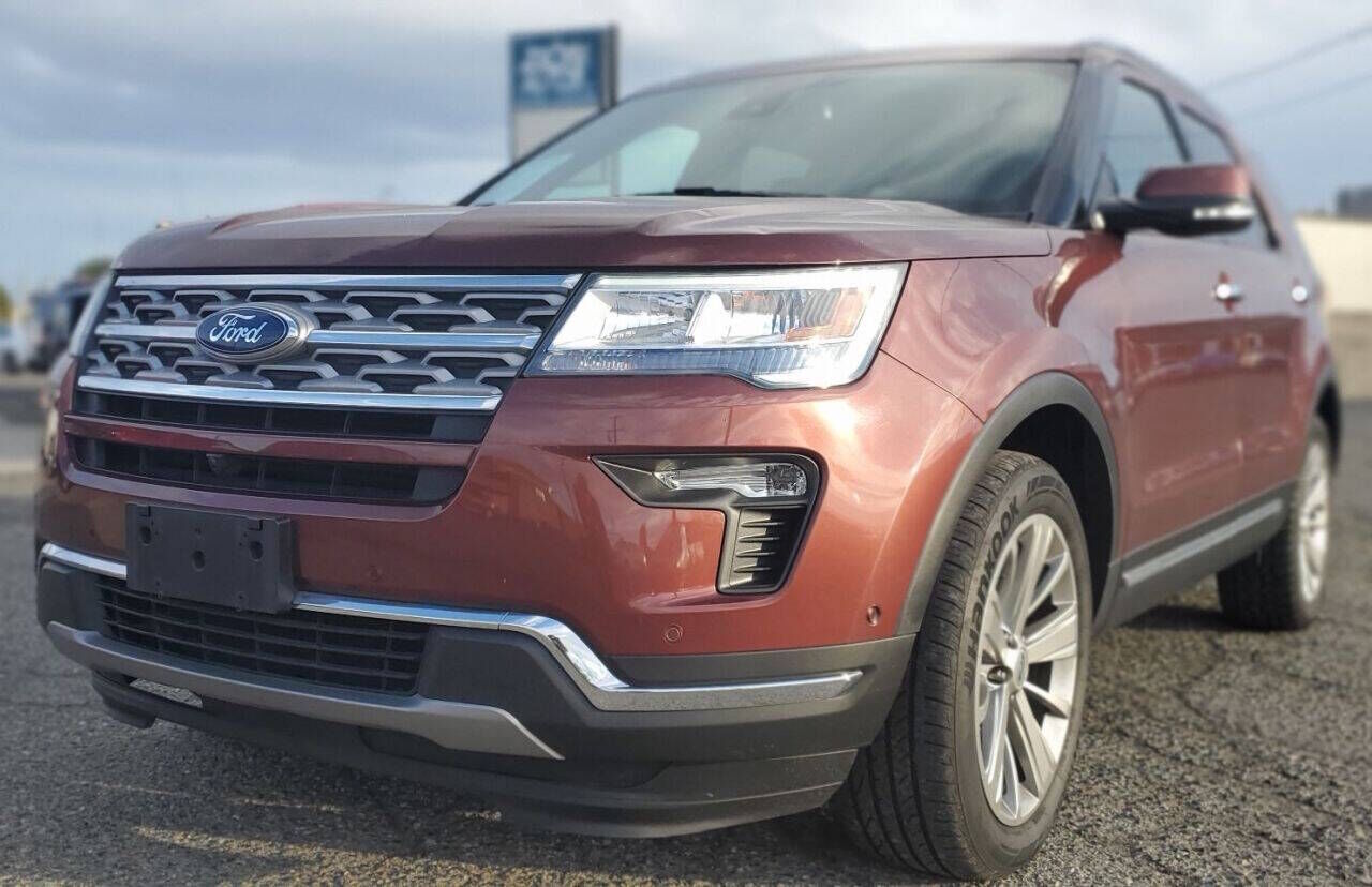 2018 FORD Explorer
