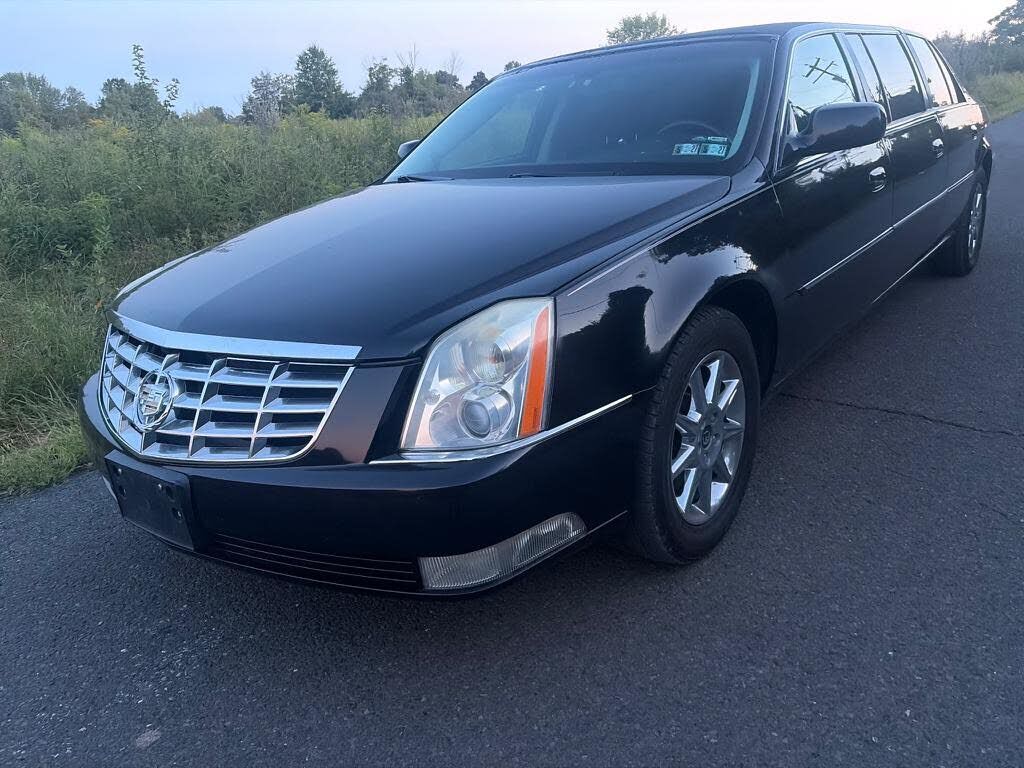 2011 CADILLAC Professional Chassis
