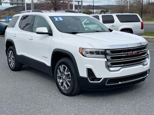 2023 GMC Acadia
