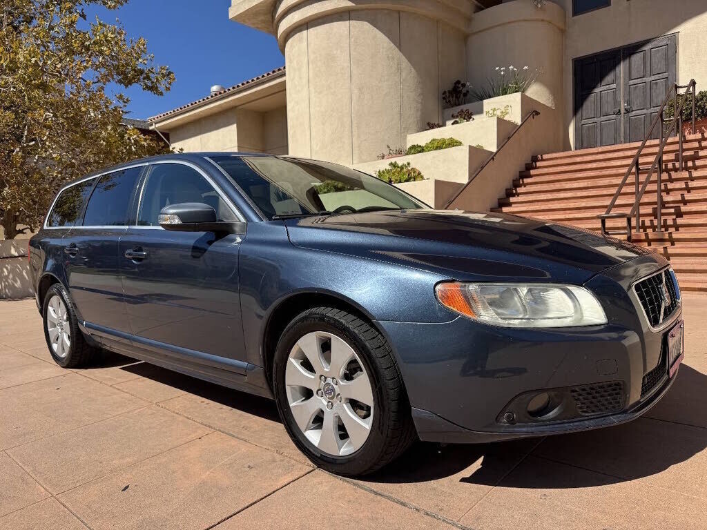 2008 VOLVO V70