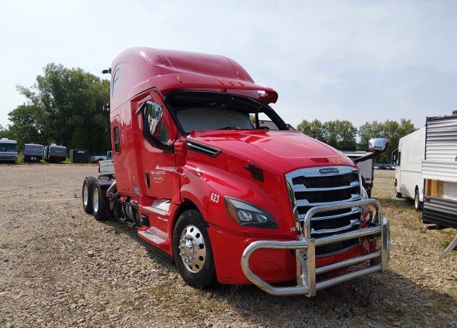 2021 FREIGHTLINER New Cascadia 126" Sleepercab