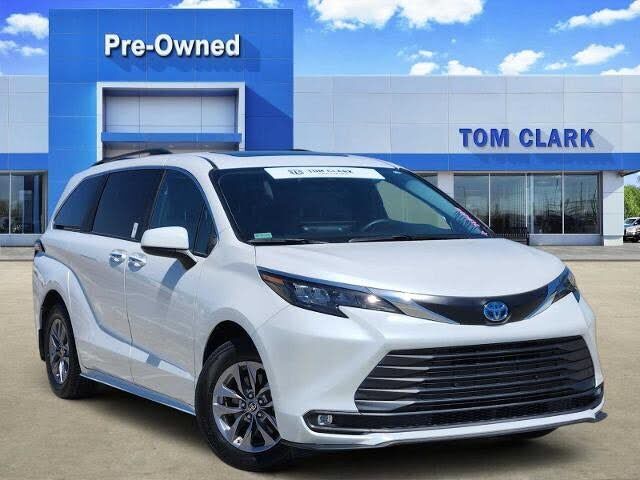2025 TOYOTA Sienna