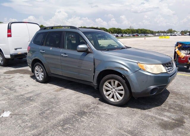 2013 SUBARU Forester