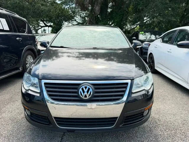 2010 VOLKSWAGEN Passat
