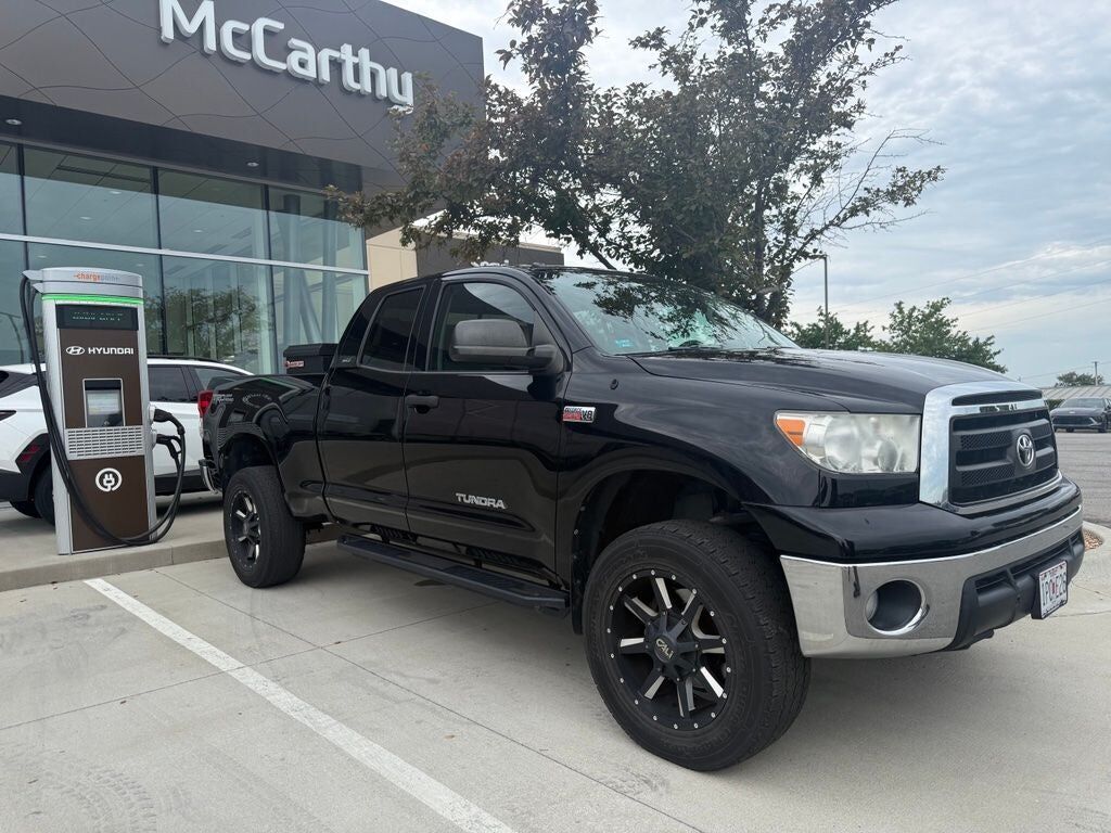 2013 TOYOTA Tundra