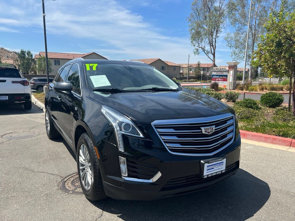 2017 CADILLAC XT5