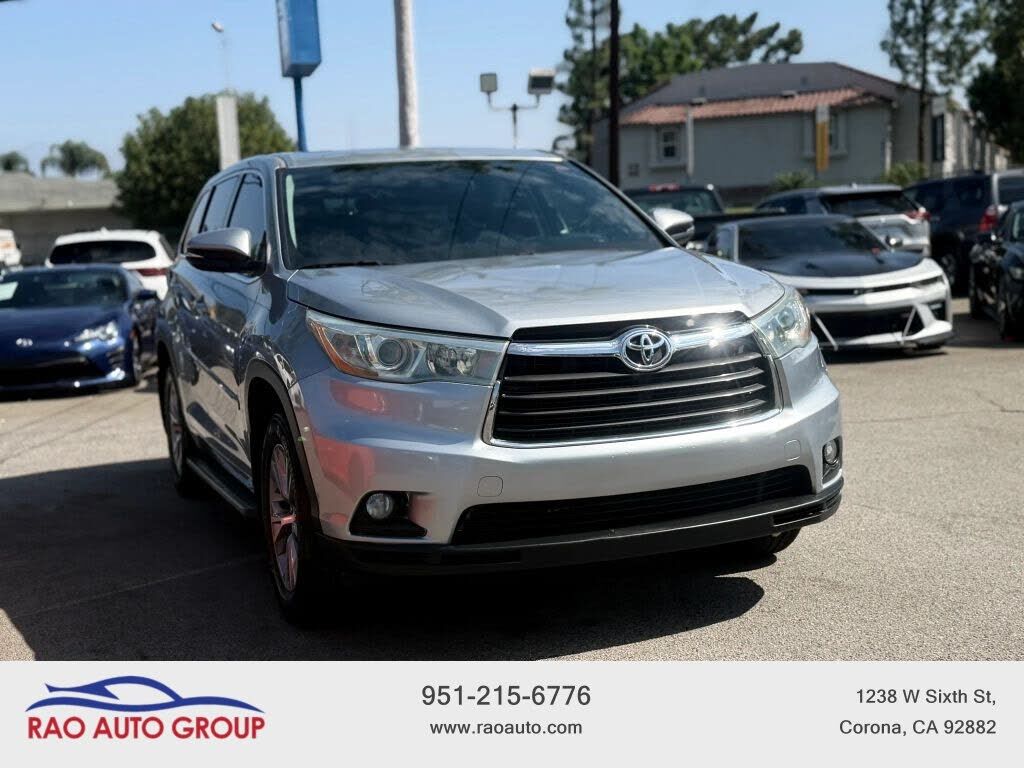 2016 TOYOTA Highlander