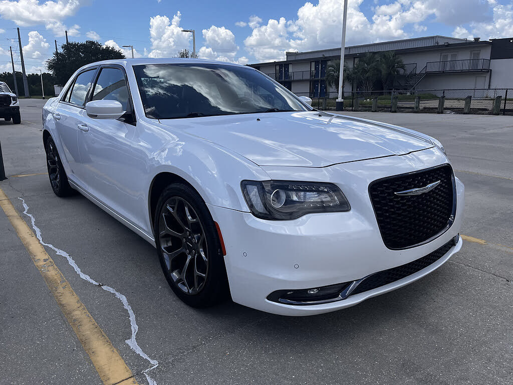 2016 CHRYSLER 300